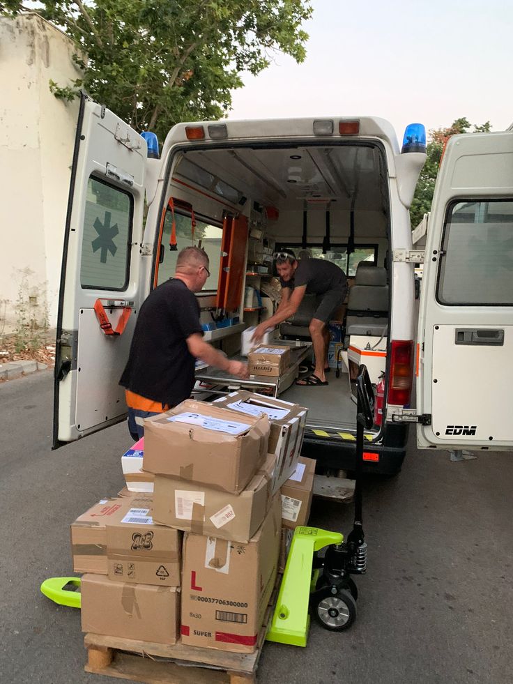 GPS tracking and real-time location updates